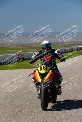 media/Feb-11-2024-TrackDaz (Sun) [[0c6448d9ff]]/Group B/Grid and Front Straight/